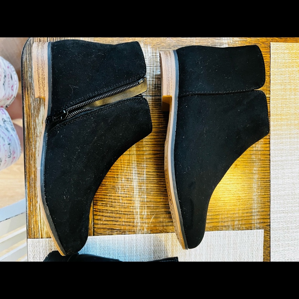 Girls black booties